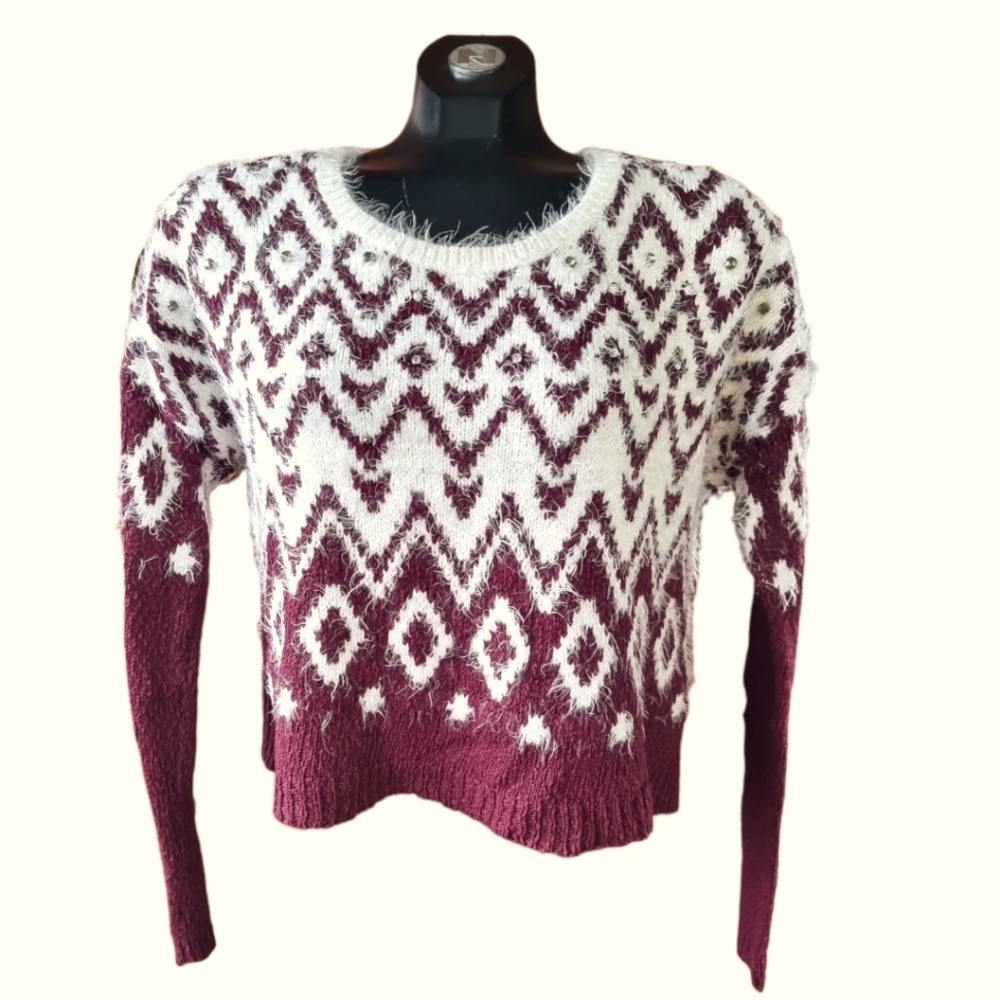 Abercrombie & Fitch Oversized Cozy Maroon Embellished Cropped Sweater